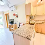 Apartamento Beautiful In Acapulco Playa, Nerja